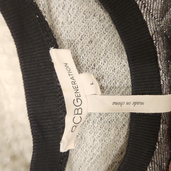 BCBGeneration Sweatshirt size L - Picture 5 of 6